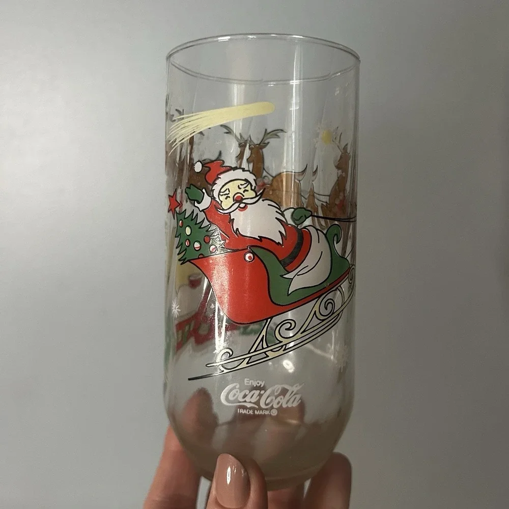 2 Vintage 1984 McCrory Stores Inc. Coca-Cola Santa Claus‎ Glasses Christmas Cups